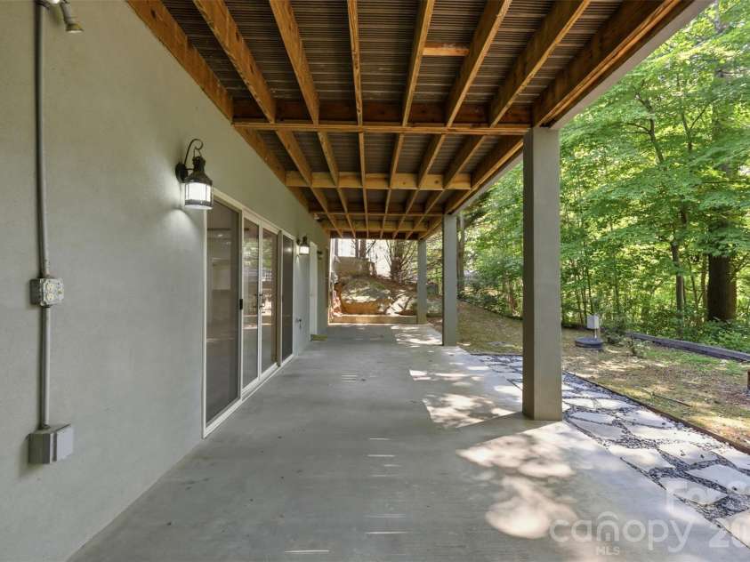 4639 Harbor View Terrace, Morganton, NC 28655.  MLS# CAR4367035, YatesRealty ID 14580. 