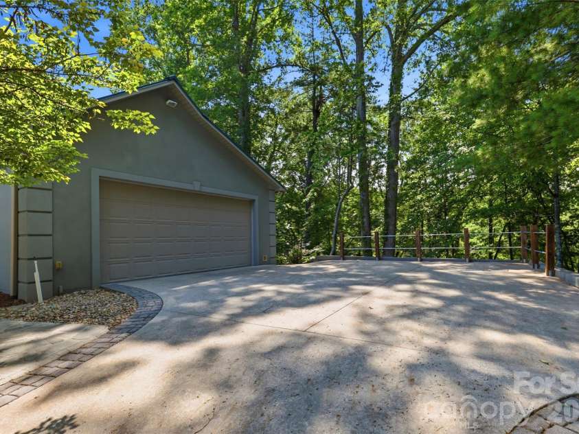 4639 Harbor View Terrace, Morganton, NC 28655.  MLS# CAR4367035, YatesRealty ID 14580. 