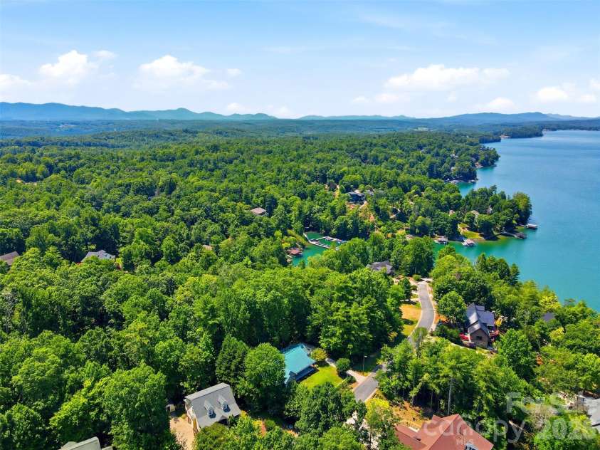 4639 Harbor View Terrace, Morganton, NC 28655.  MLS# CAR4367035, YatesRealty ID 14580. 
