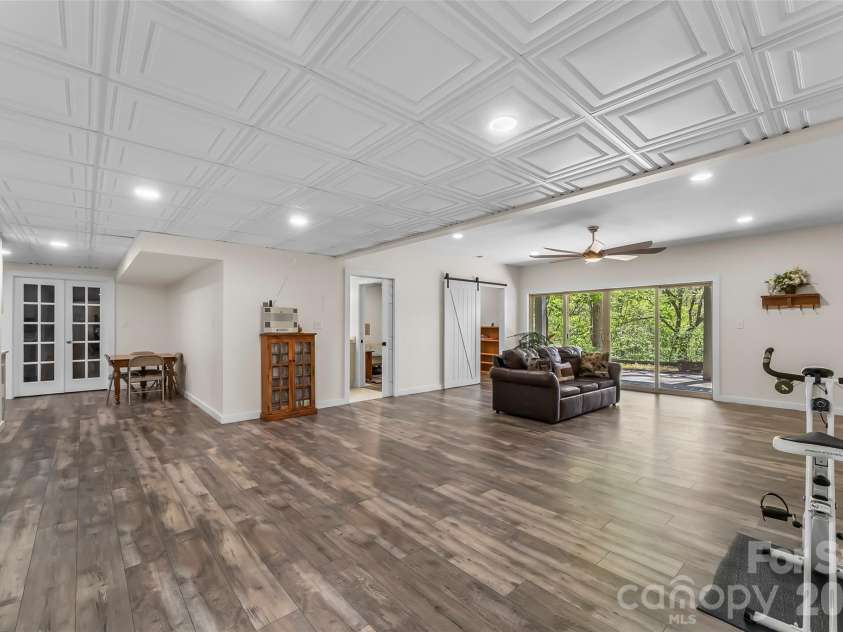 4639 Harbor View Terrace, Morganton, NC 28655.  MLS# CAR4367035, YatesRealty ID 14580. Basement living area