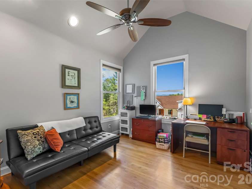 4639 Harbor View Terrace, Morganton, NC 28655.  MLS# CAR4367035, YatesRealty ID 14580. Third bedroom