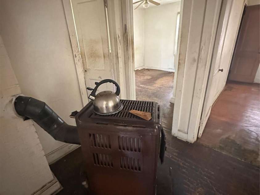 407 Lincoln Street, Wadesboro, NC 28170.  MLS# CAR4257101, YatesRealty ID 14581. 