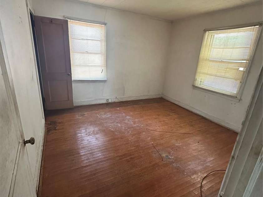 407 Lincoln Street, Wadesboro, NC 28170.  MLS# CAR4257101, YatesRealty ID 14581. 