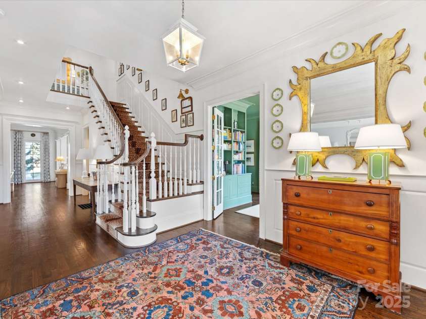 2109 Wellesley Avenue, Charlotte, NC 28207.  MLS# CAR4221210, YatesRealty ID 14582. 