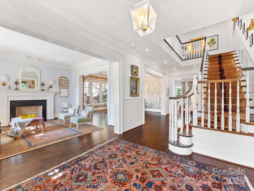 2109 Wellesley Avenue, Charlotte, NC 28207.  MLS# CAR4221210, YatesRealty ID 14582. 
