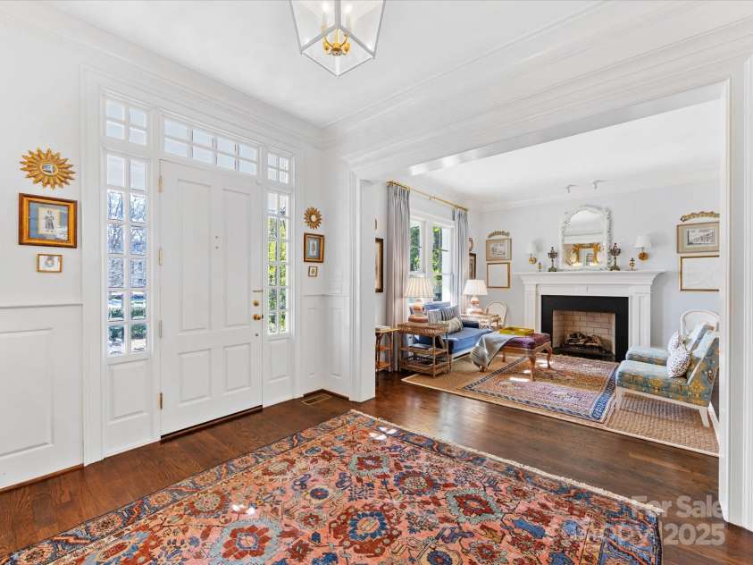 2109 Wellesley Avenue, Charlotte, NC 28207.  MLS# CAR4221210, YatesRealty ID 14582. 
