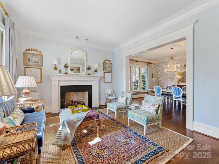 2109 Wellesley Avenue, Charlotte, NC 28207.  MLS# CAR4221210, YatesRealty ID 14582. 