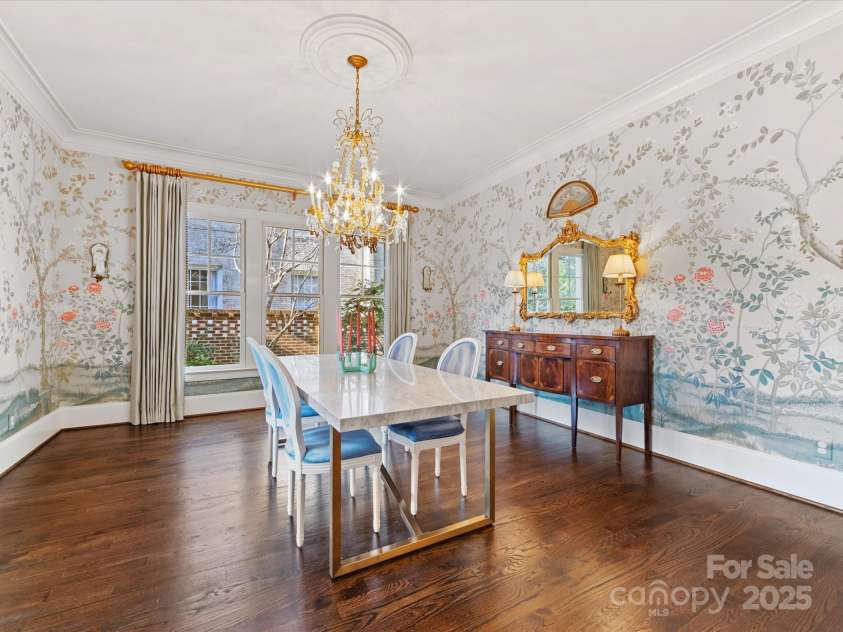 2109 Wellesley Avenue, Charlotte, NC 28207.  MLS# CAR4221210, YatesRealty ID 14582. 