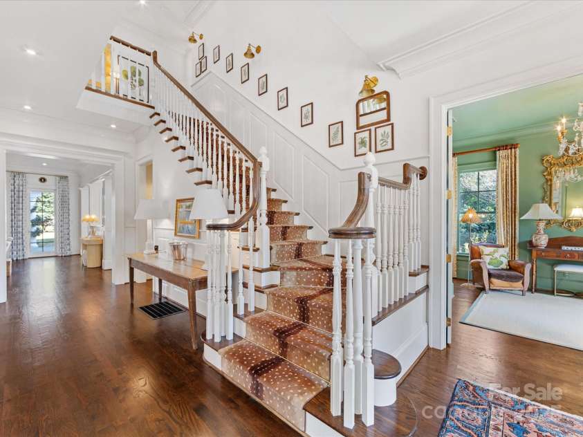 2109 Wellesley Avenue, Charlotte, NC 28207.  MLS# CAR4221210, YatesRealty ID 14582. 