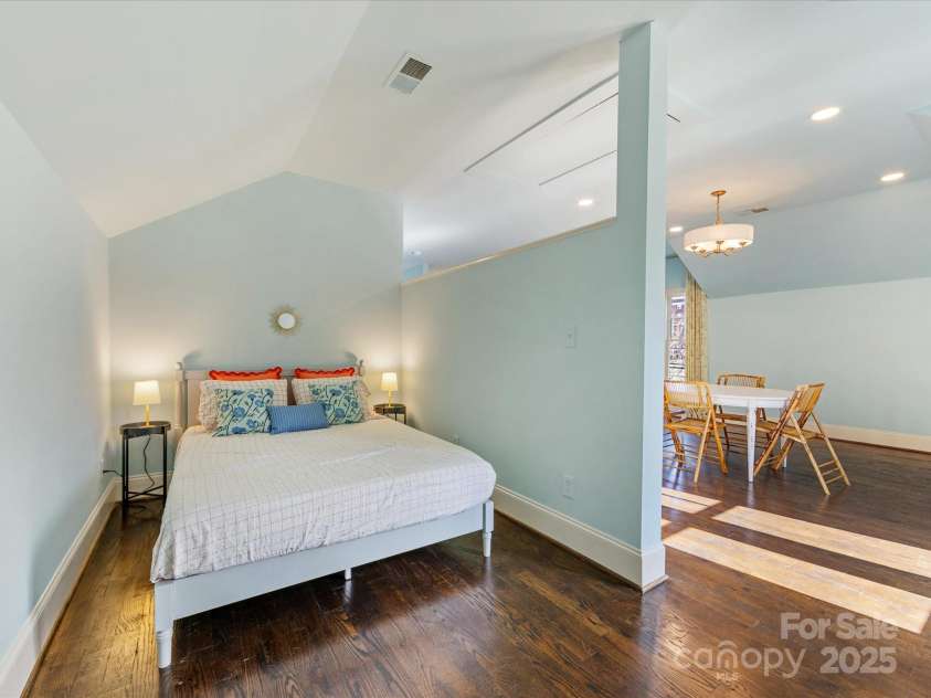 2109 Wellesley Avenue, Charlotte, NC 28207.  MLS# CAR4221210, YatesRealty ID 14582. 