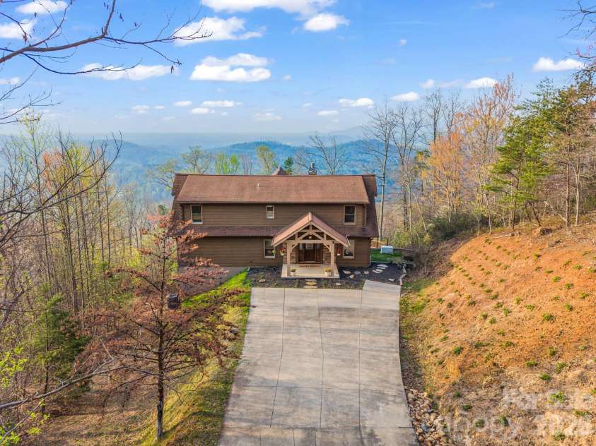110 Chetan Way, Lake Lure, NC 28746.  MLS# CAR4356345, YatesRealty ID 14584. 