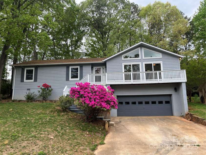 16049 Pago Pago Drive, Fort Mill, SC 29708.  MLS# CAR4251912, YatesRealty ID 14589. 