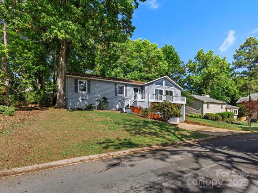 16049 Pago Pago Drive, Fort Mill, SC 29708.  MLS# CAR4251912, YatesRealty ID 14589. 