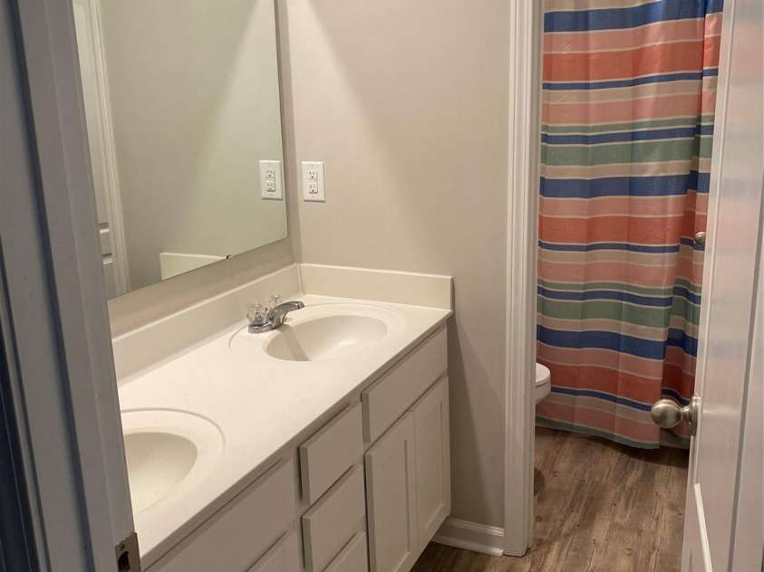 110 Silver Oak Circle, Rockwell, NC 28138.  MLS# CAR4123200, YatesRealty ID 1459. Upstairs full bath