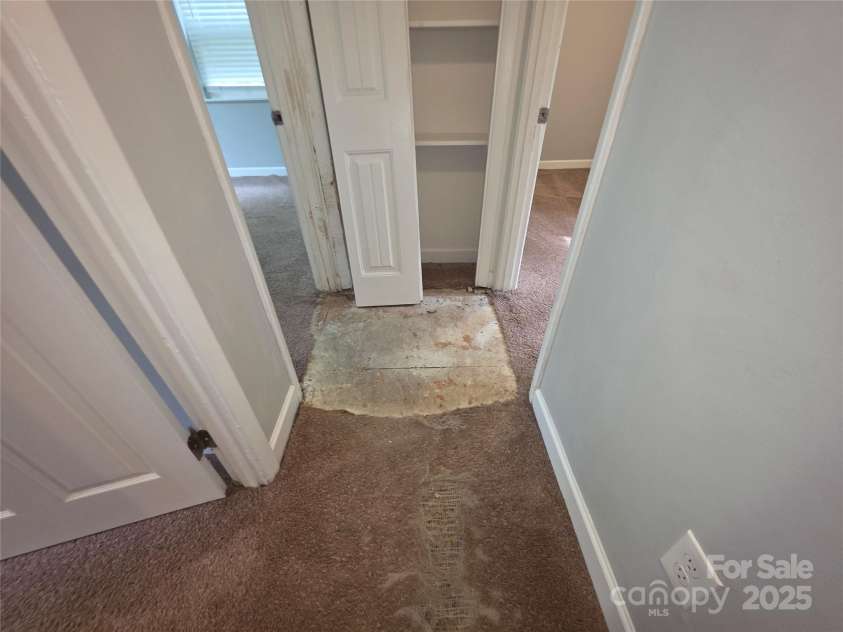 409 Anne Avenue, Waxhaw, NC 28173.  MLS# CAR4258231, YatesRealty ID 14591. 