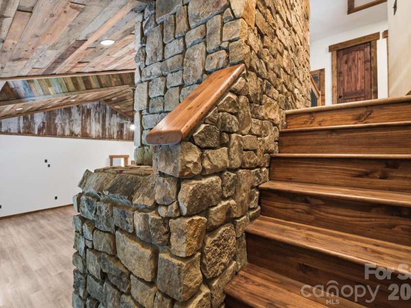 486 Hunter-Lysik Way, Laurel Springs, NC 28644.  MLS# CAR4325096, YatesRealty ID 14597. Custom Details