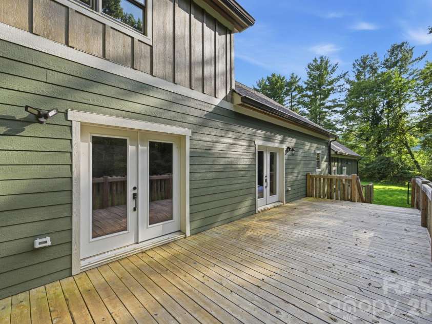 486 Hunter-Lysik Way, Laurel Springs, NC 28644.  MLS# CAR4325096, YatesRealty ID 14597. Large Back Deck
