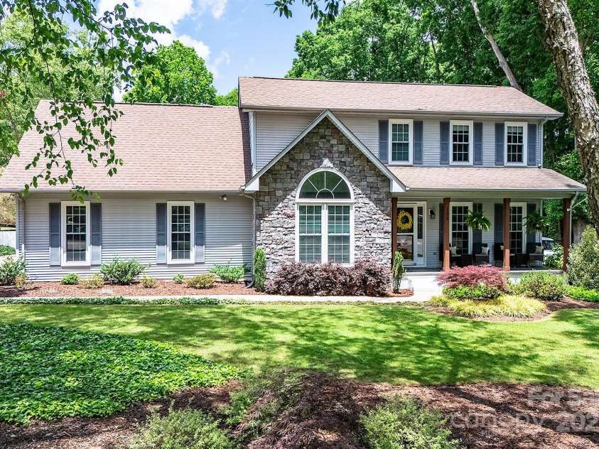 105 Chippewa Trail, China Grove, NC 28023.  MLS# CAR4255896, YatesRealty ID 14598. 