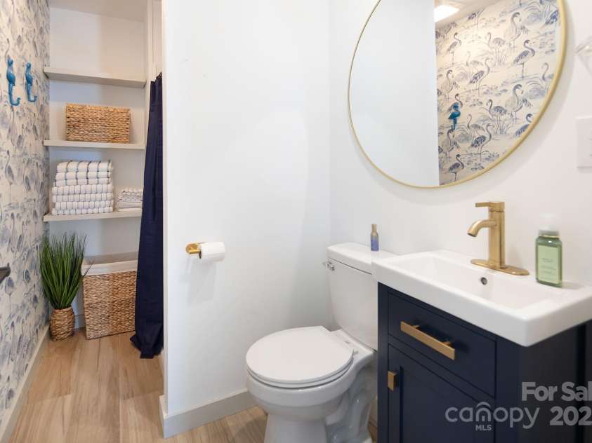 105 Chippewa Trail, China Grove, NC 28023.  MLS# CAR4255896, YatesRealty ID 14598. Pool House Bath