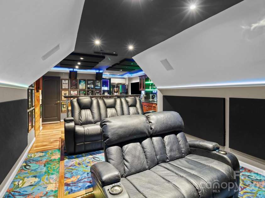 2213 Normandin Court, Charlotte, NC 28216.  MLS# CAR4257308, YatesRealty ID 14599. 