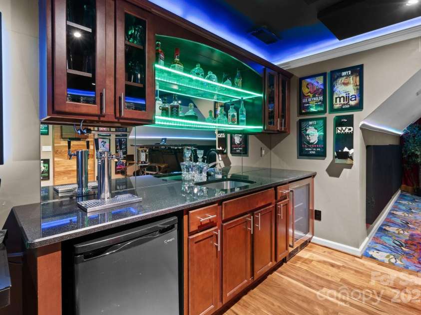 2213 Normandin Court, Charlotte, NC 28216.  MLS# CAR4257308, YatesRealty ID 14599. 