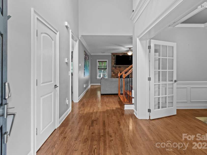 2213 Normandin Court, Charlotte, NC 28216.  MLS# CAR4257308, YatesRealty ID 14599. 