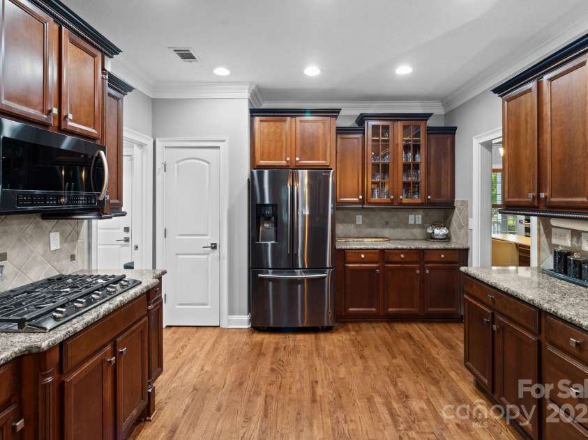 2213 Normandin Court, Charlotte, NC 28216.  MLS# CAR4257308, YatesRealty ID 14599. 