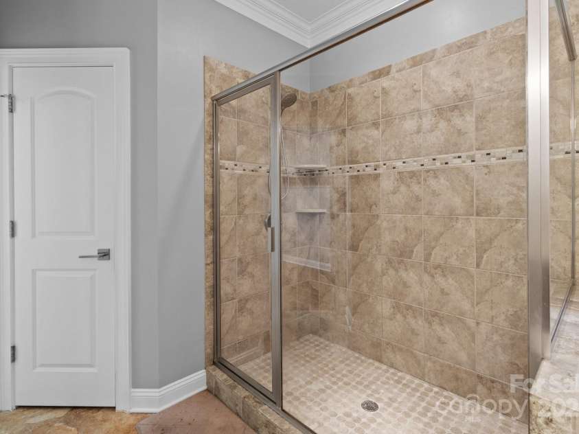 2213 Normandin Court, Charlotte, NC 28216.  MLS# CAR4257308, YatesRealty ID 14599. 