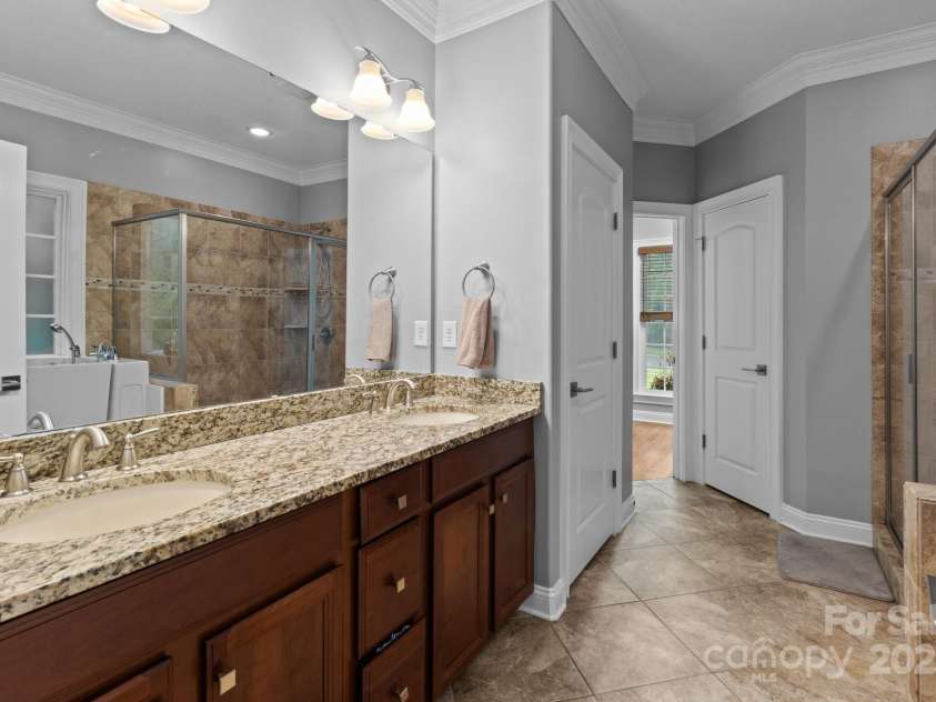 2213 Normandin Court, Charlotte, NC 28216.  MLS# CAR4257308, YatesRealty ID 14599. 