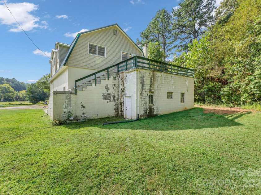 2664 Charles Teague Place, Lenoir, NC 28645.  MLS# CAR4200790, YatesRealty ID 146. 