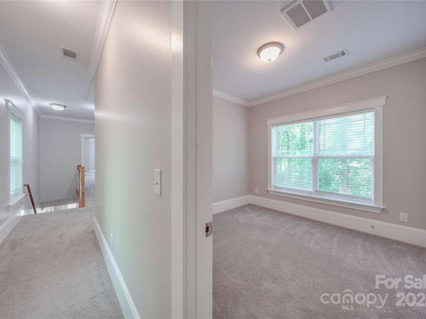 3921 Sky Drive, Charlotte, NC 28226.  MLS# CAR4151615, YatesRealty ID 14600. 