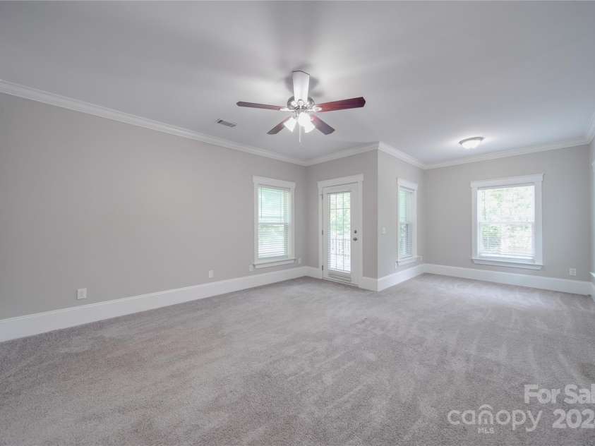 3921 Sky Drive, Charlotte, NC 28226.  MLS# CAR4151615, YatesRealty ID 14600. 