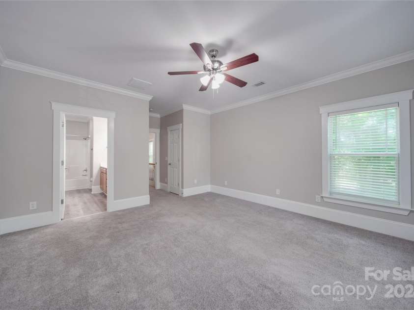 3921 Sky Drive, Charlotte, NC 28226.  MLS# CAR4151615, YatesRealty ID 14600. 