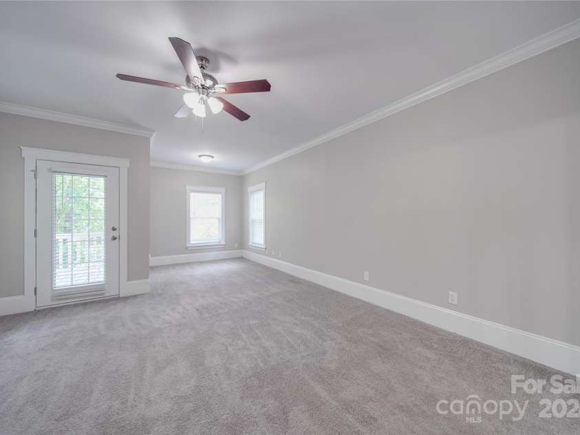 3921 Sky Drive, Charlotte, NC 28226.  MLS# CAR4151615, YatesRealty ID 14600. 