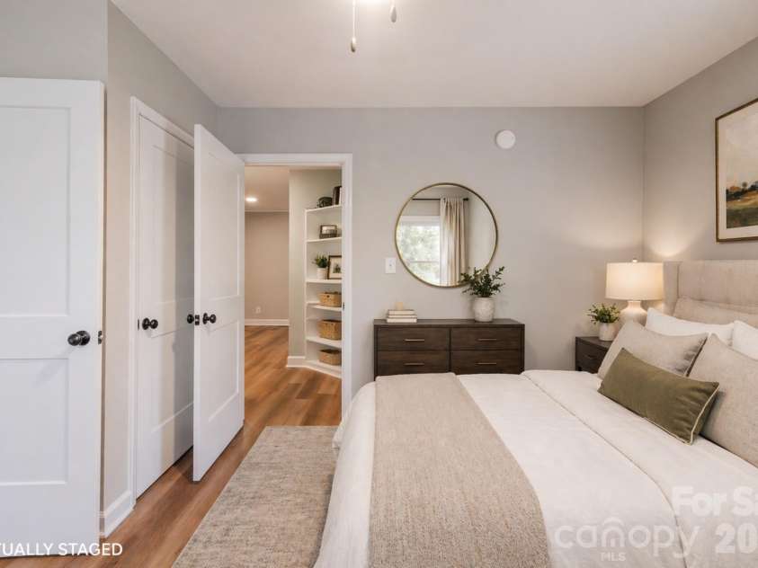 3037 Marlowe Avenue, Charlotte, NC 28208.  MLS# CAR4372472, YatesRealty ID 14601. VIRTUAL STAGING