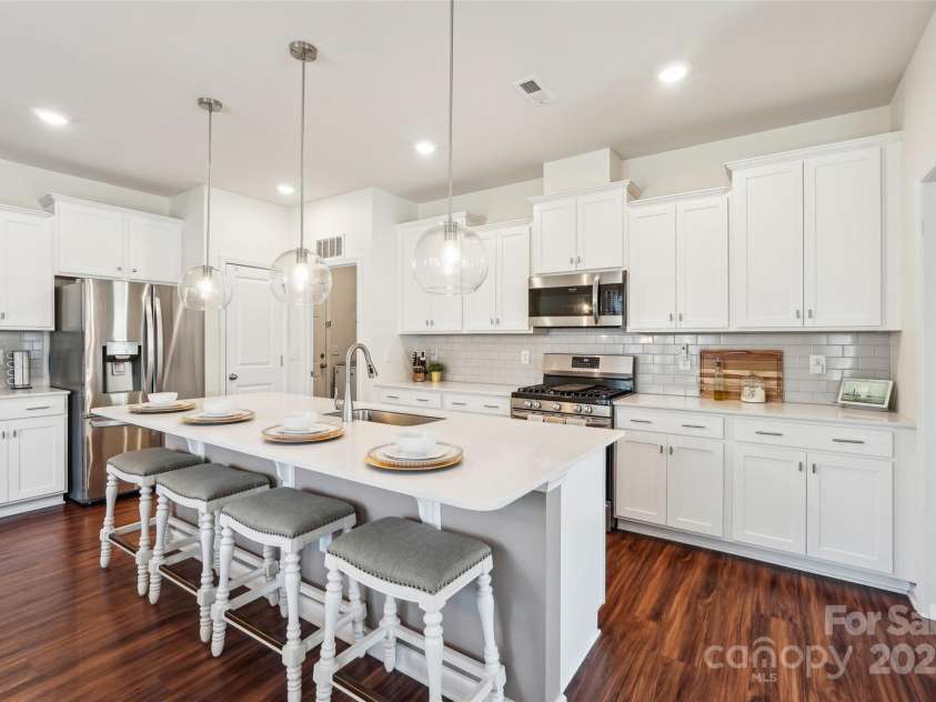6878 Spring Peeper Lane, Lancaster, SC 29720.  MLS# CAR4252933, YatesRealty ID 14603. Kitchen