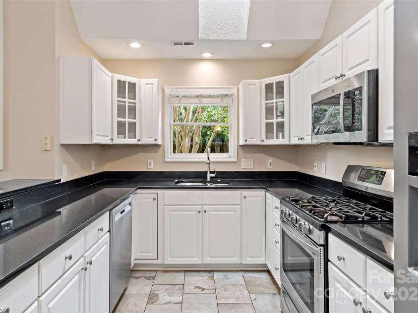 25 Village Parkway, Black Mountain, NC 28711.  MLS# CAR4237392, YatesRealty ID 14605. 