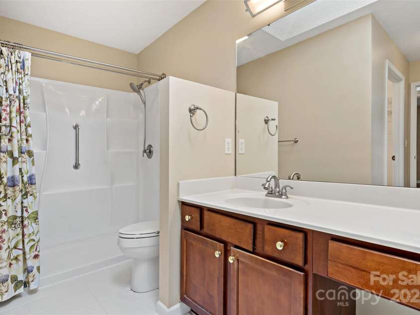 25 Village Parkway, Black Mountain, NC 28711.  MLS# CAR4237392, YatesRealty ID 14605. 