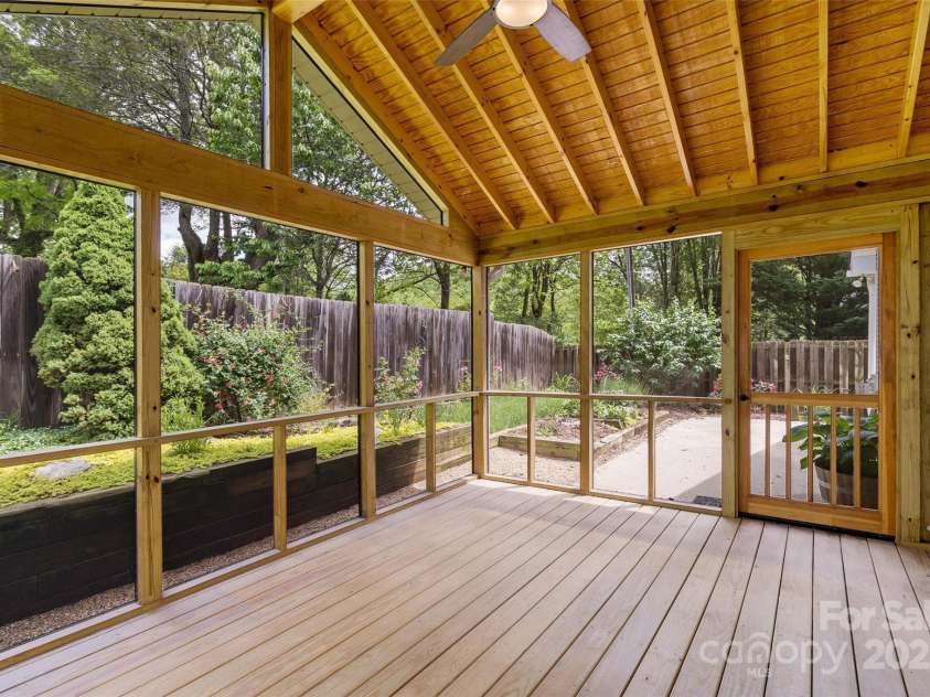 25 Village Parkway, Black Mountain, NC 28711.  MLS# CAR4237392, YatesRealty ID 14605. 