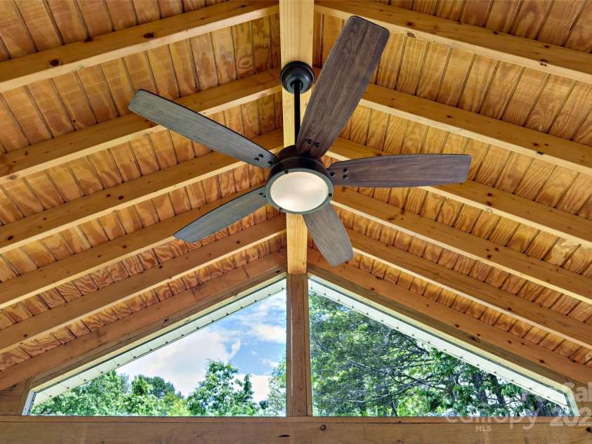 25 Village Parkway, Black Mountain, NC 28711.  MLS# CAR4237392, YatesRealty ID 14605. 