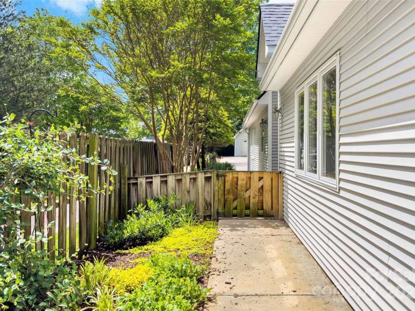 25 Village Parkway, Black Mountain, NC 28711.  MLS# CAR4237392, YatesRealty ID 14605. 