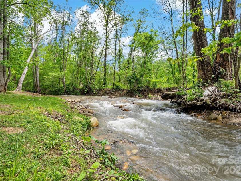 25 Village Parkway, Black Mountain, NC 28711.  MLS# CAR4237392, YatesRealty ID 14605. 