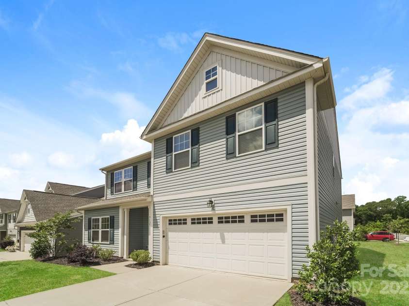 9127 Colwick Hill Lane, Charlotte, NC 28215.  MLS# CAR4253184, YatesRealty ID 14607. 