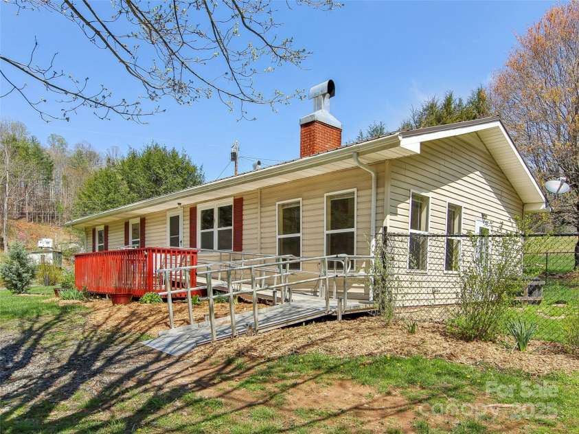 1285 Sandy Branch Road, Bakersville, NC 28705.  MLS# CAR4246881, YatesRealty ID 14608. 