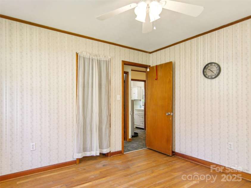 1285 Sandy Branch Road, Bakersville, NC 28705.  MLS# CAR4246881, YatesRealty ID 14608. 