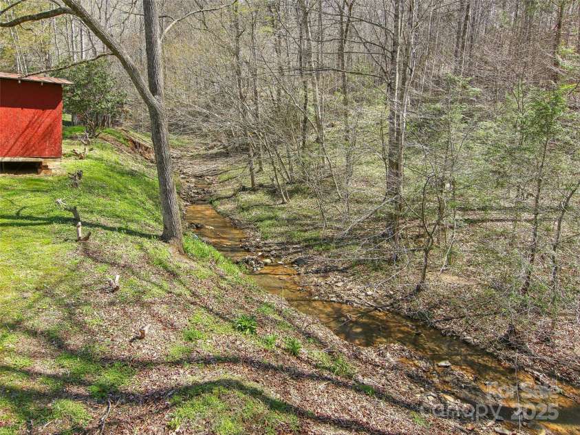 1285 Sandy Branch Road, Bakersville, NC 28705.  MLS# CAR4246881, YatesRealty ID 14608. 