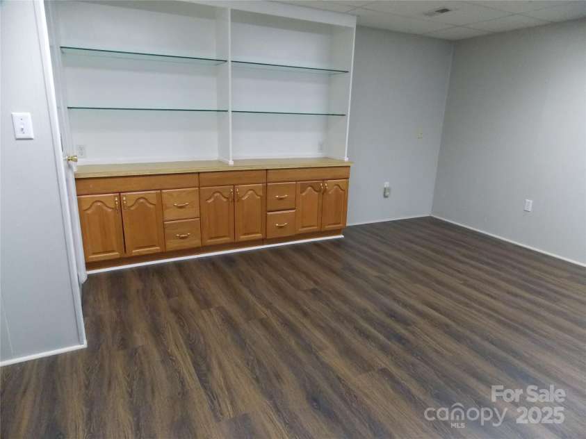 3289 Capital Court, Lenoir, NC 28645.  MLS# CAR4198542, YatesRealty ID 14609. 