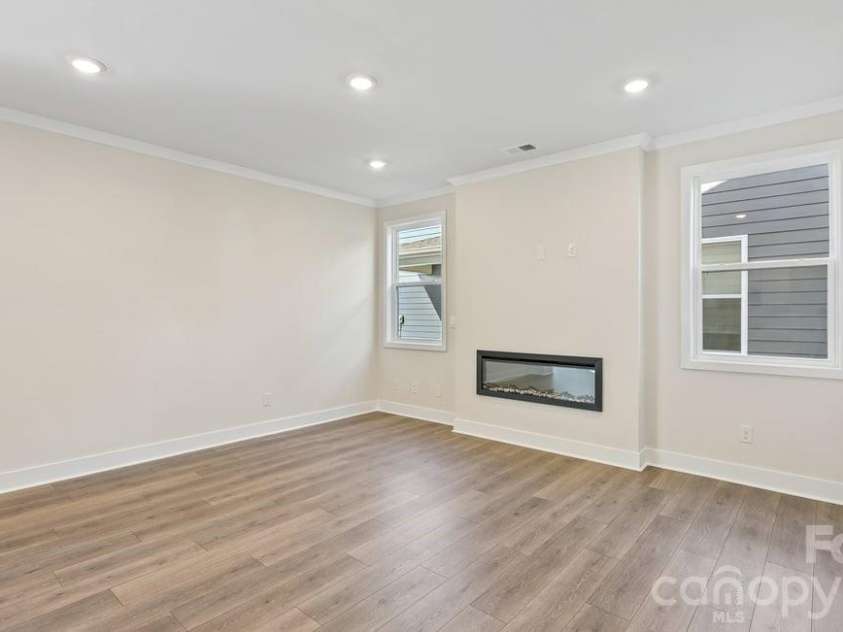 9315 Carver Avenue, Huntersville, NC 28078.  MLS# CAR4361111, YatesRealty ID 14609. 