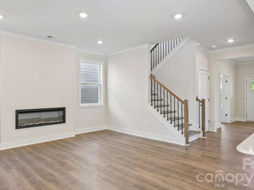 9315 Carver Avenue, Huntersville, NC 28078.  MLS# CAR4361111, YatesRealty ID 14609. 