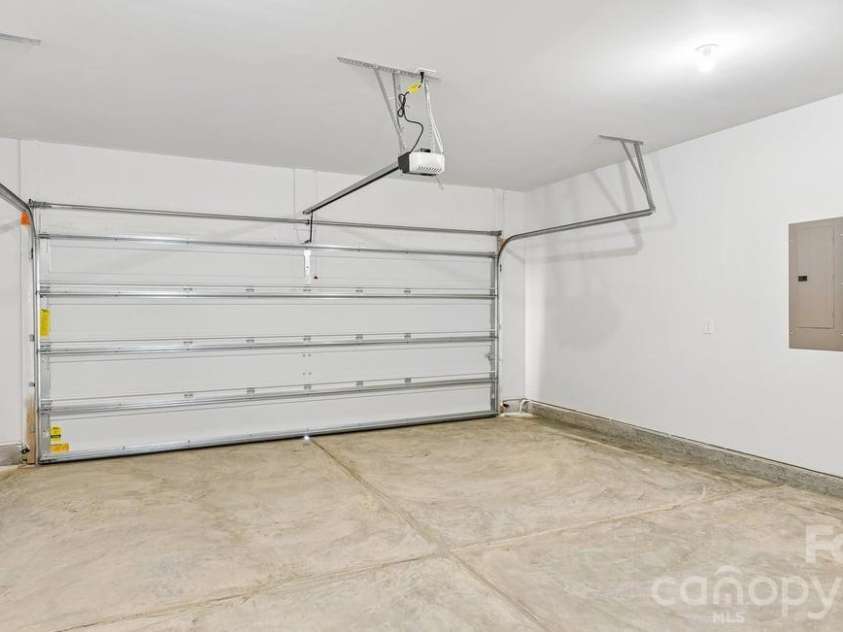 9315 Carver Avenue, Huntersville, NC 28078.  MLS# CAR4361111, YatesRealty ID 14609. 
